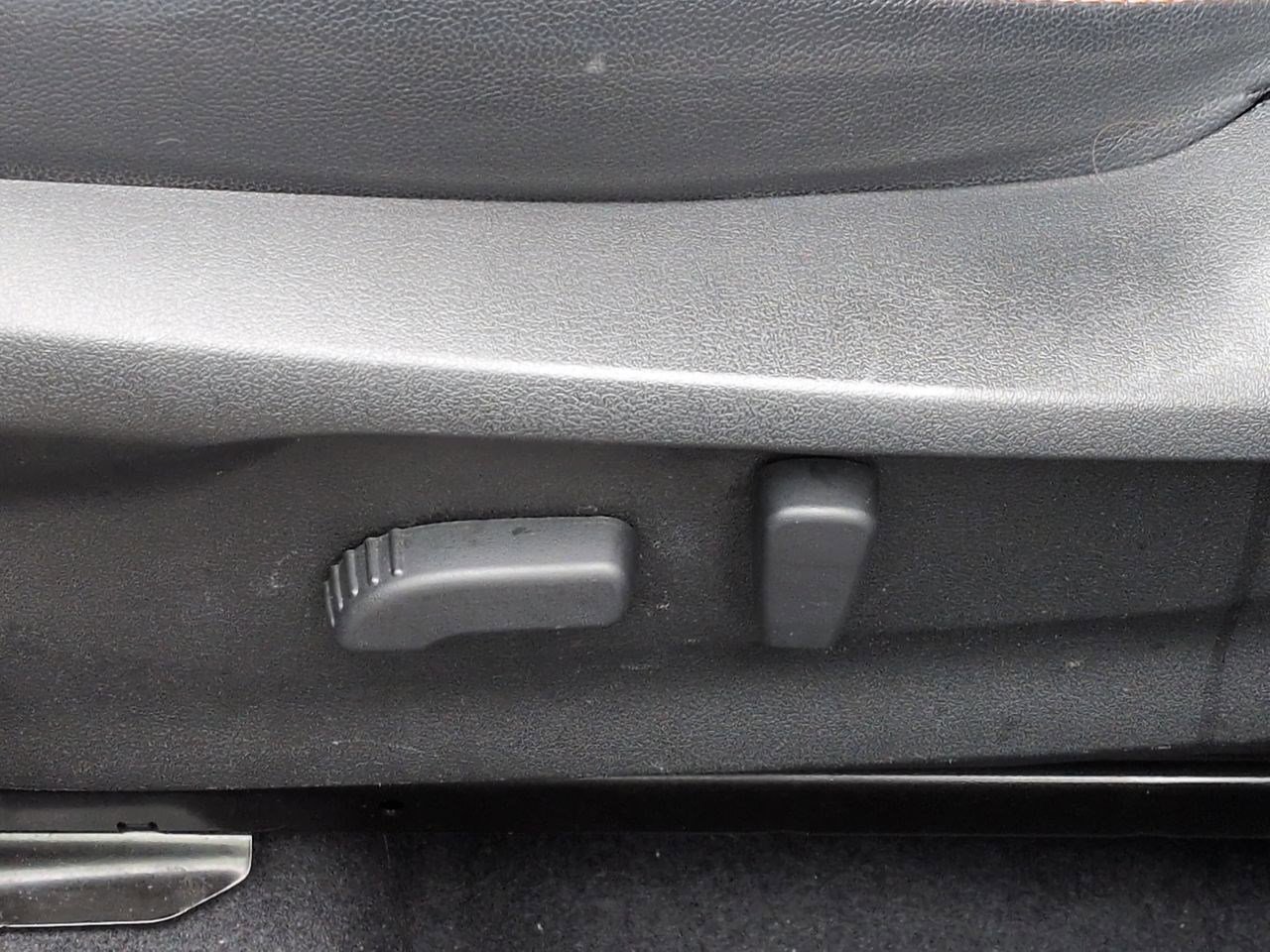 Thumbnail: 2023 Subaru Crosstrek - 18