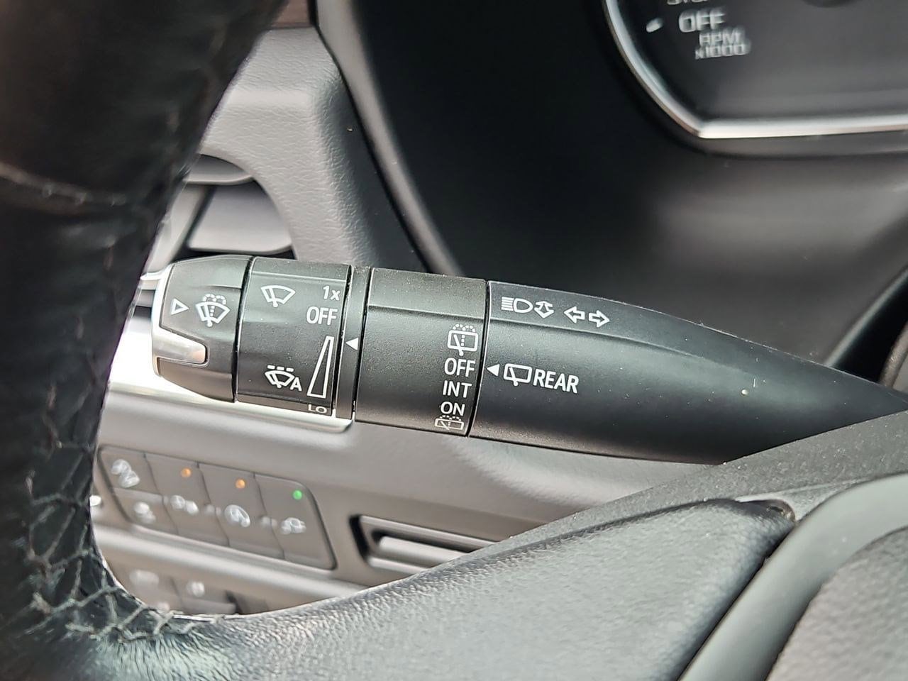 Thumbnail: 2021 Chevrolet Tahoe - 28