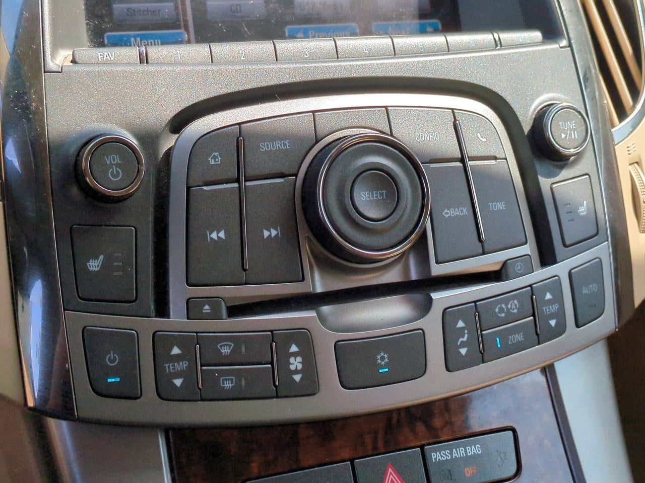 2012 Buick LaCrosse Premium 29