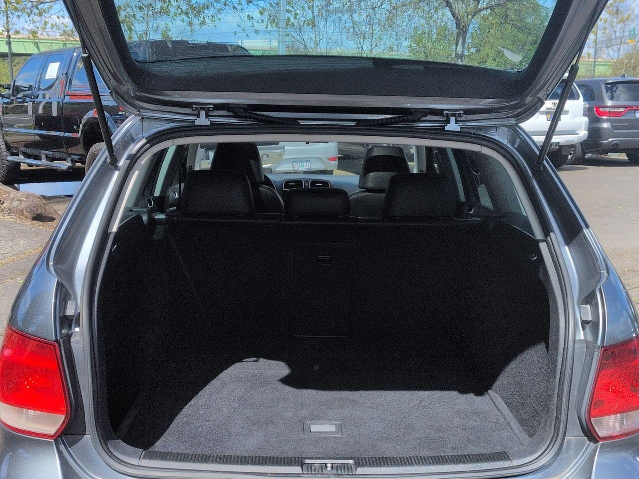 Thumbnail: 2011 Volkswagen Jetta - 33