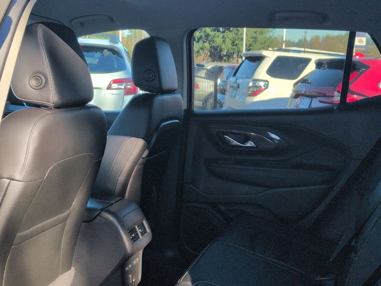 Thumbnail: 2022 GMC Terrain - 19