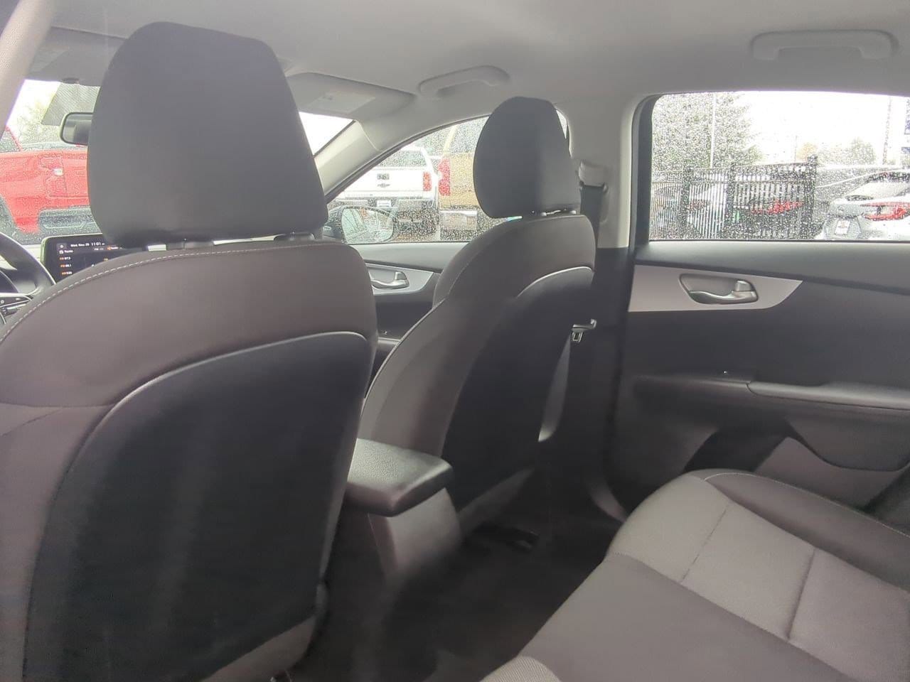 Thumbnail: 2024 Kia Forte - 17