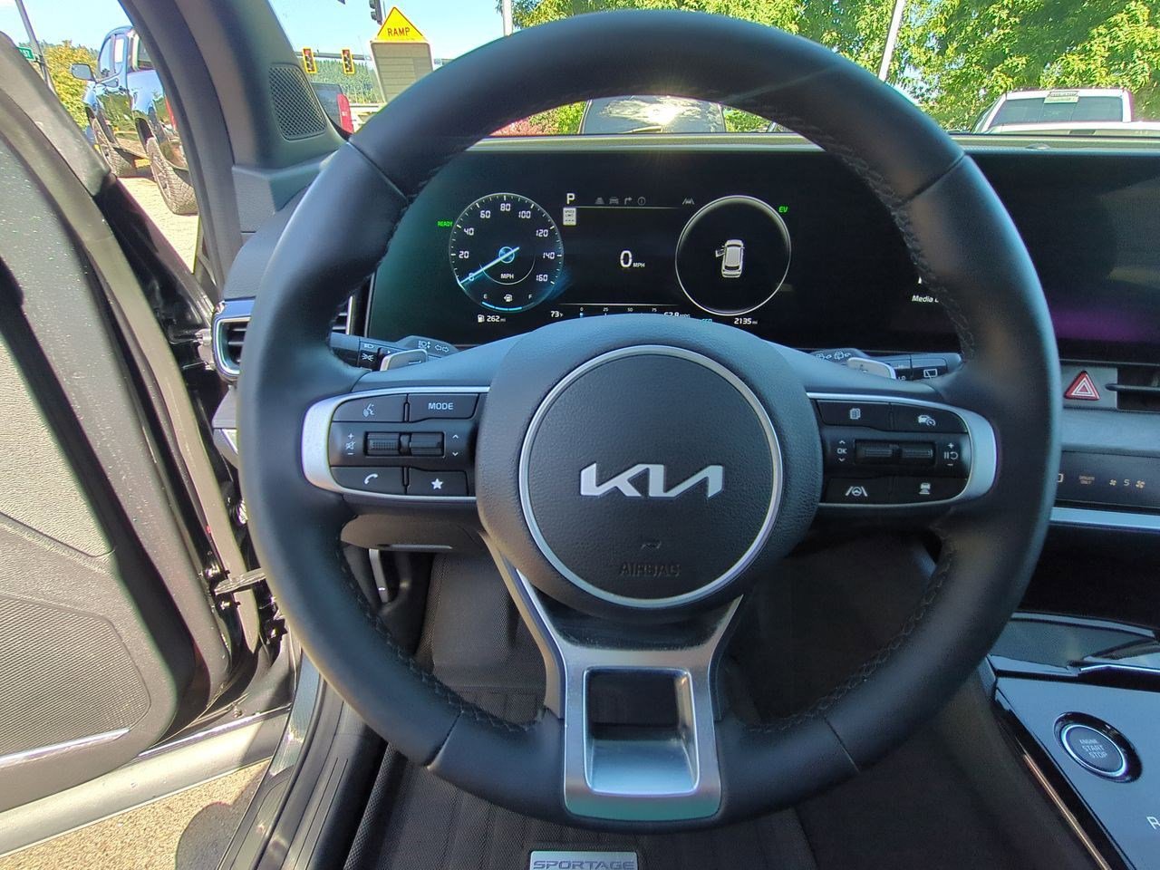 Thumbnail: 2025 Kia Sportage - 32