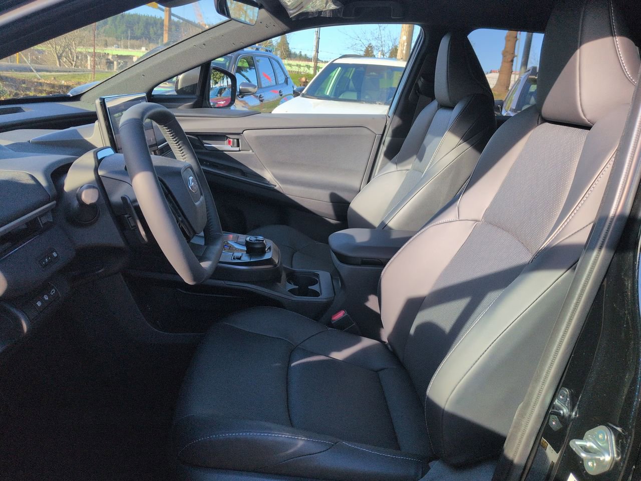 Thumbnail: 2026 Subaru Solterra - 17