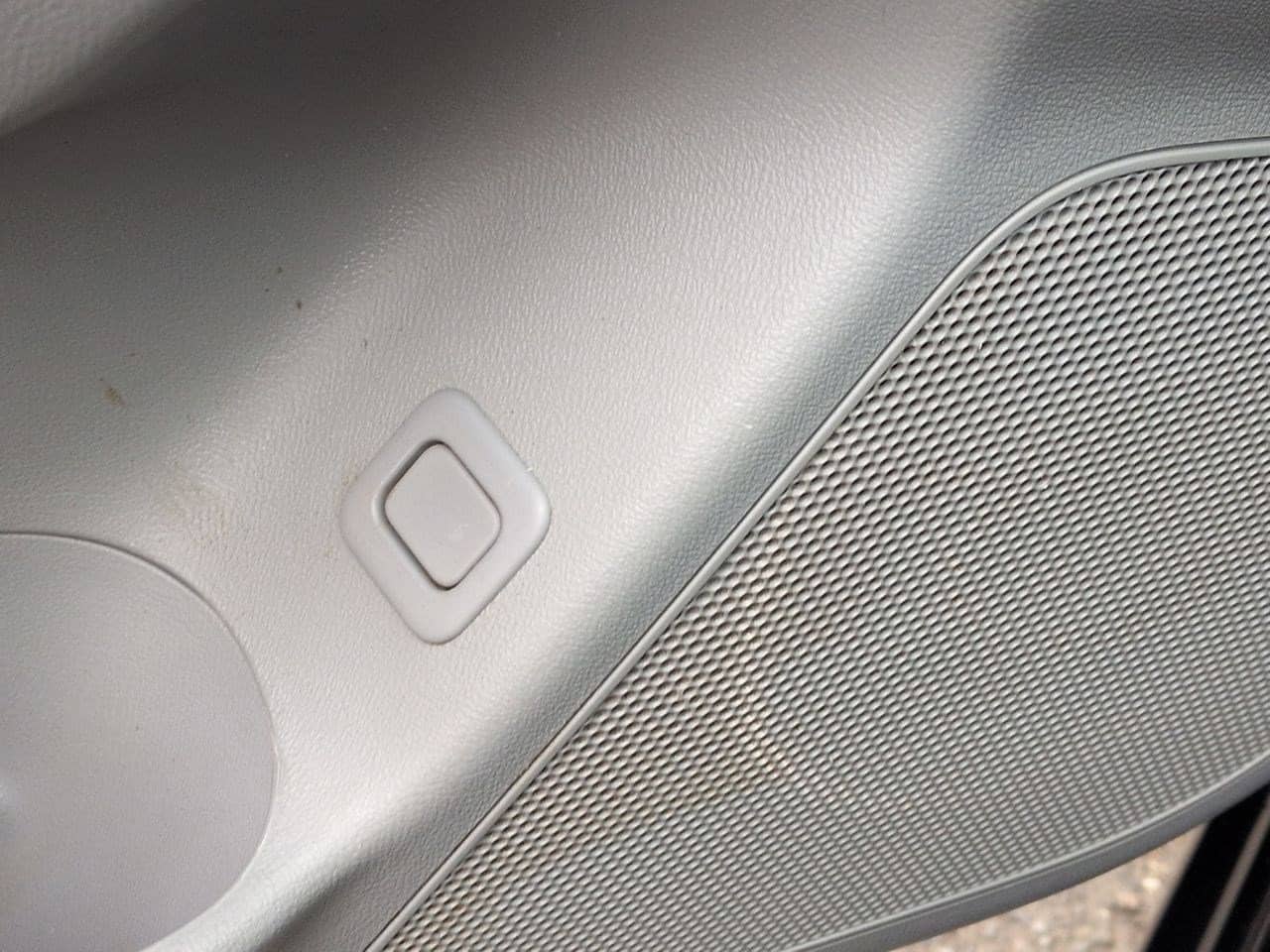 Thumbnail: 2009 Hyundai Elantra - 30