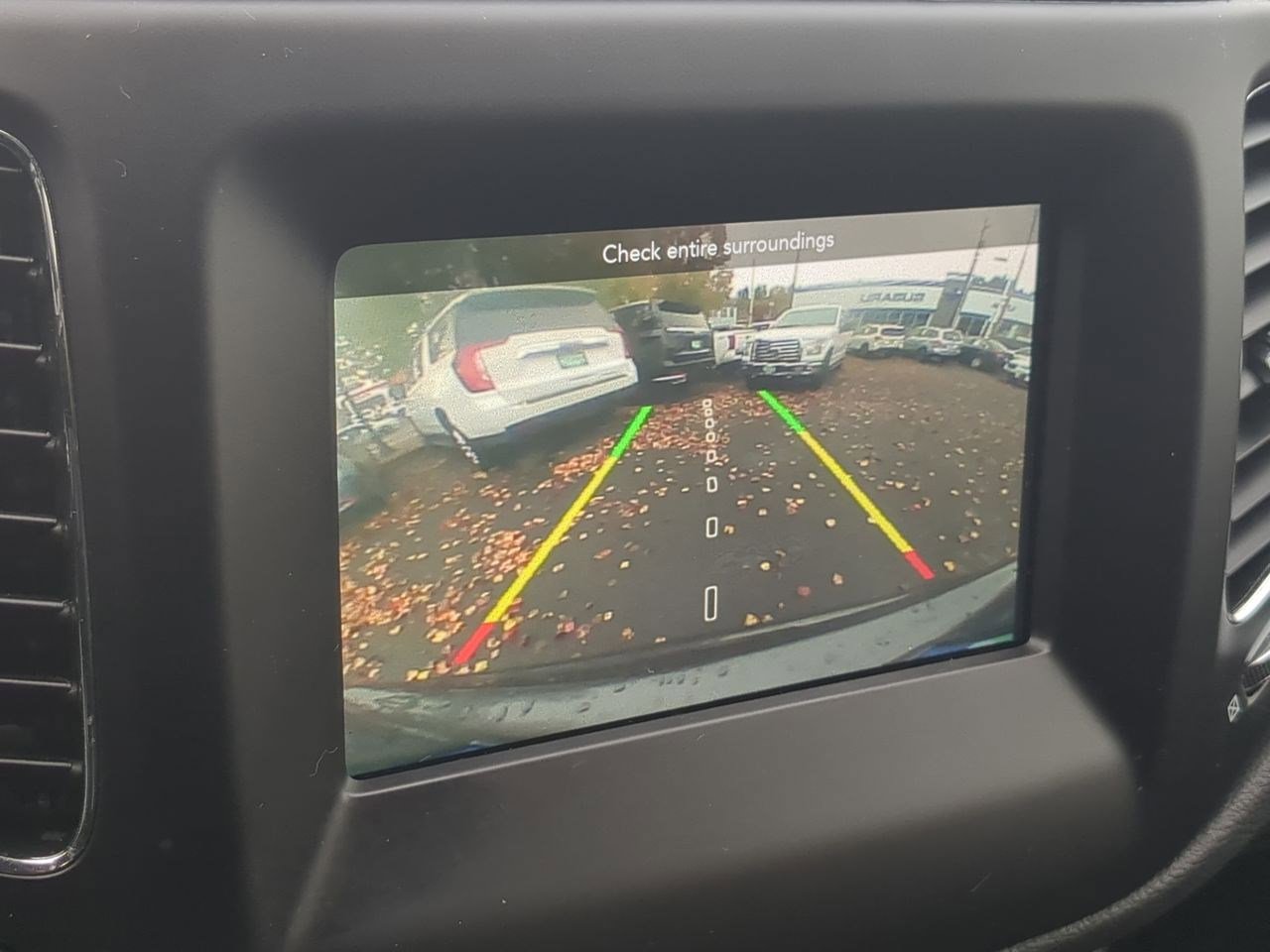 Thumbnail: 2018 Jeep Compass - 29