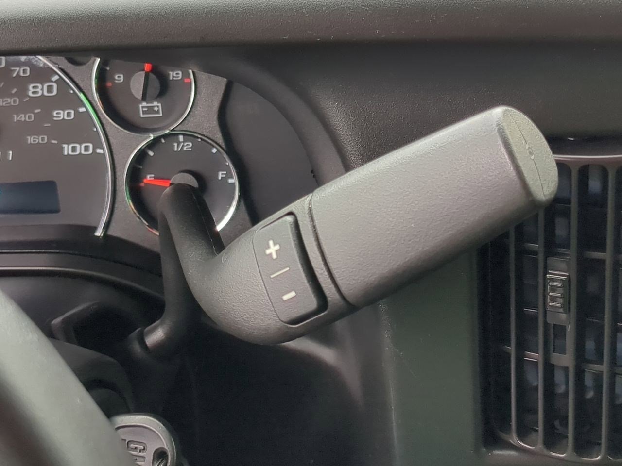 Thumbnail: 2020 GMC Savana - 36