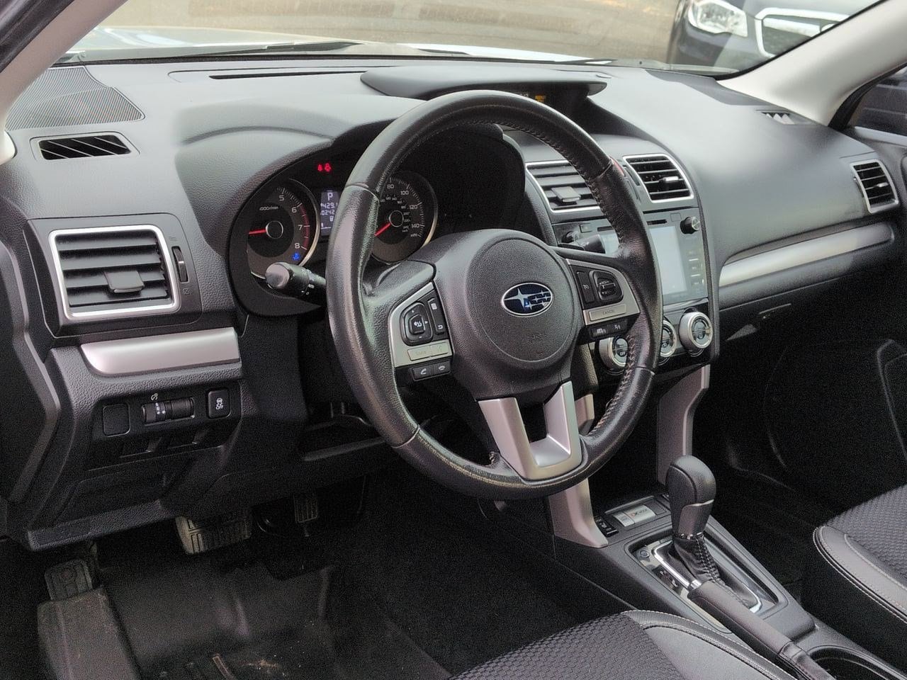 Thumbnail: 2018 Subaru Forester - 10