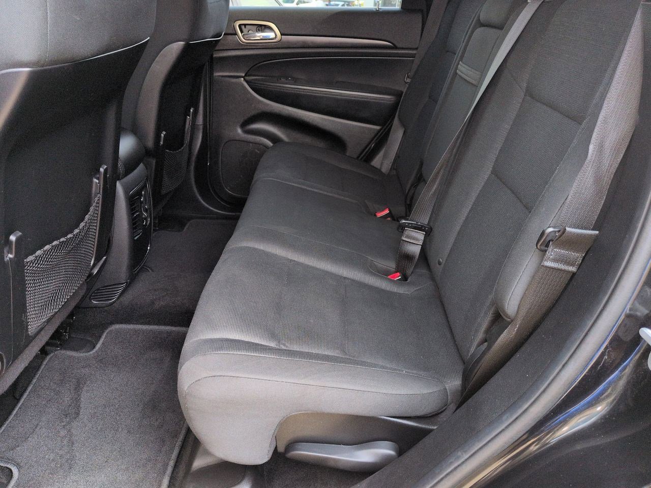 Thumbnail: 2014 Jeep Grand Cherokee - 27