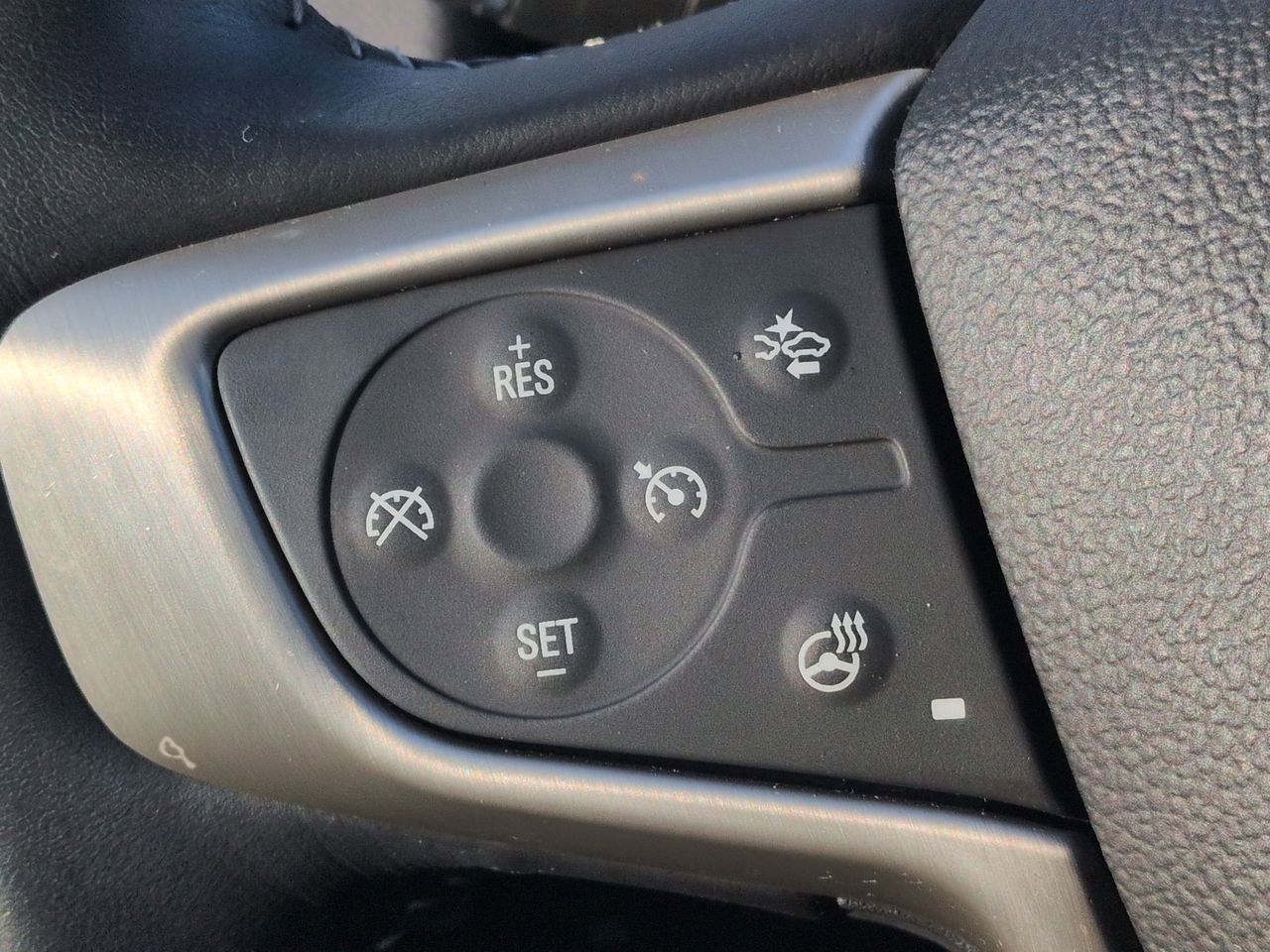 Thumbnail: 2022 GMC Terrain - 25