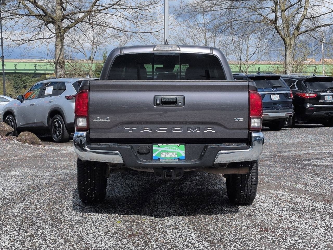 Thumbnail: 2019 Toyota Tacoma - 7