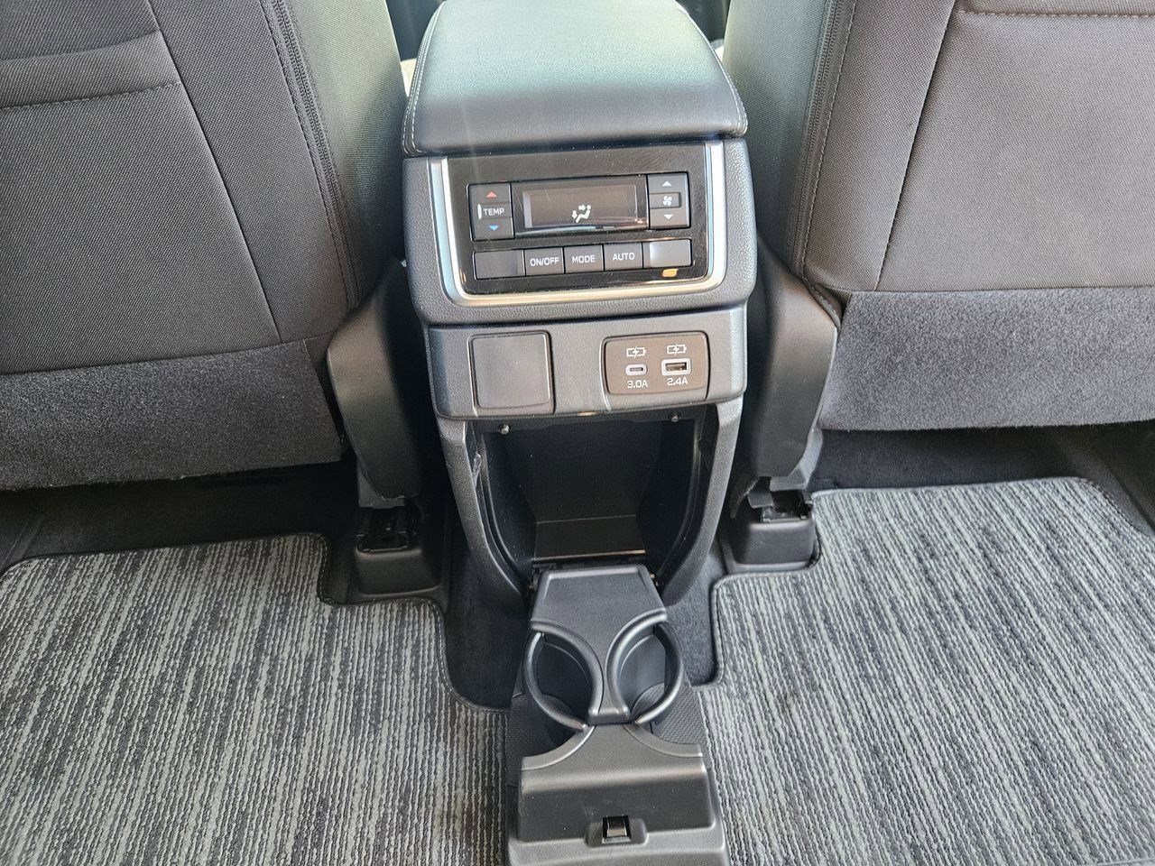 2024 Subaru Ascent Premium 36