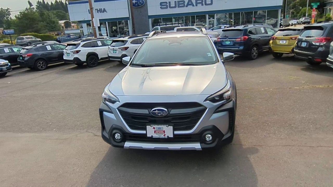 2024 Subaru Outback Touring XT photo 3