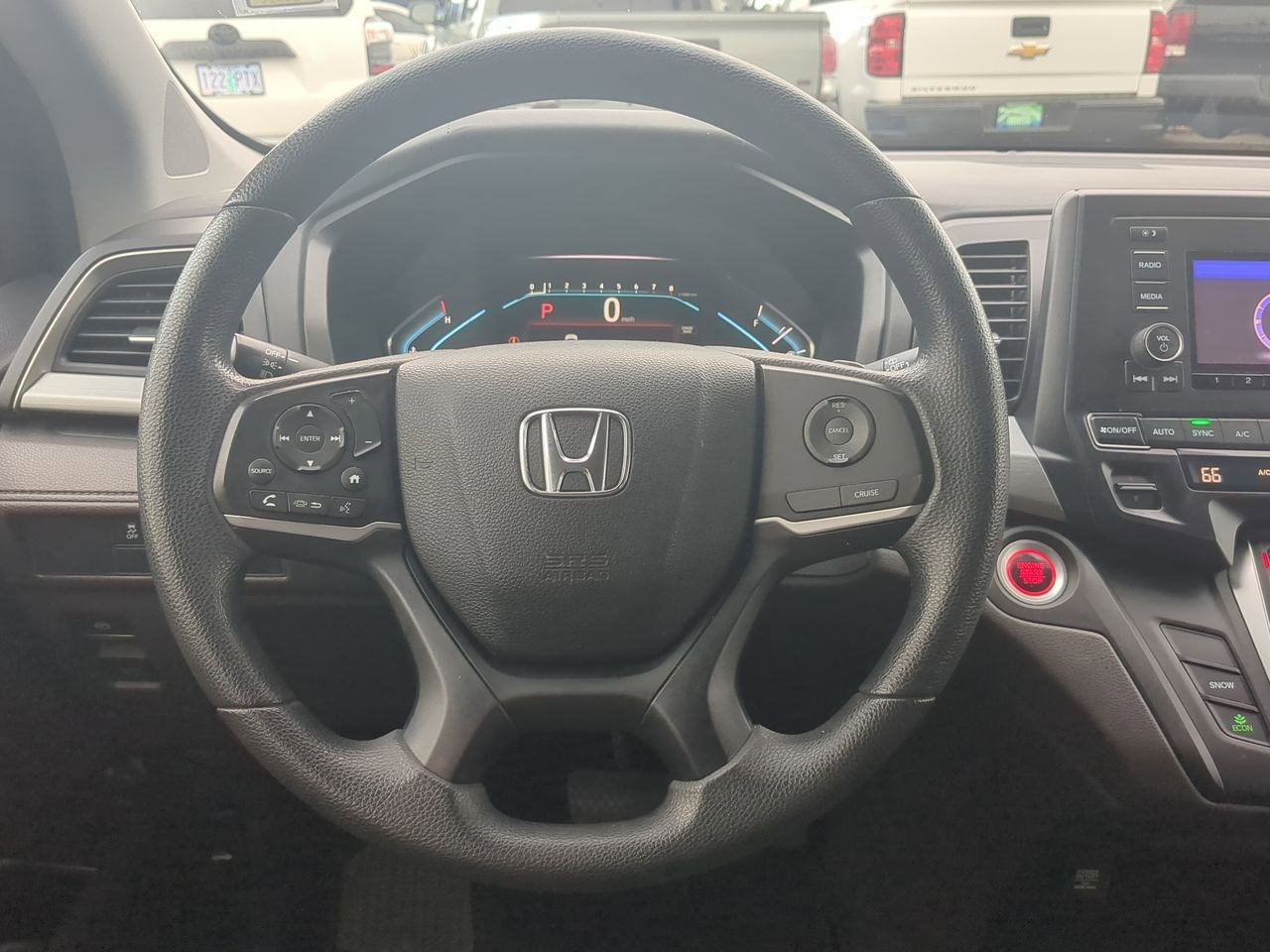 Thumbnail: 2018 Honda Odyssey - 23