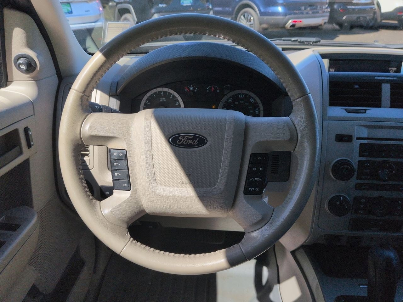 Thumbnail: 2011 Ford Escape - 24