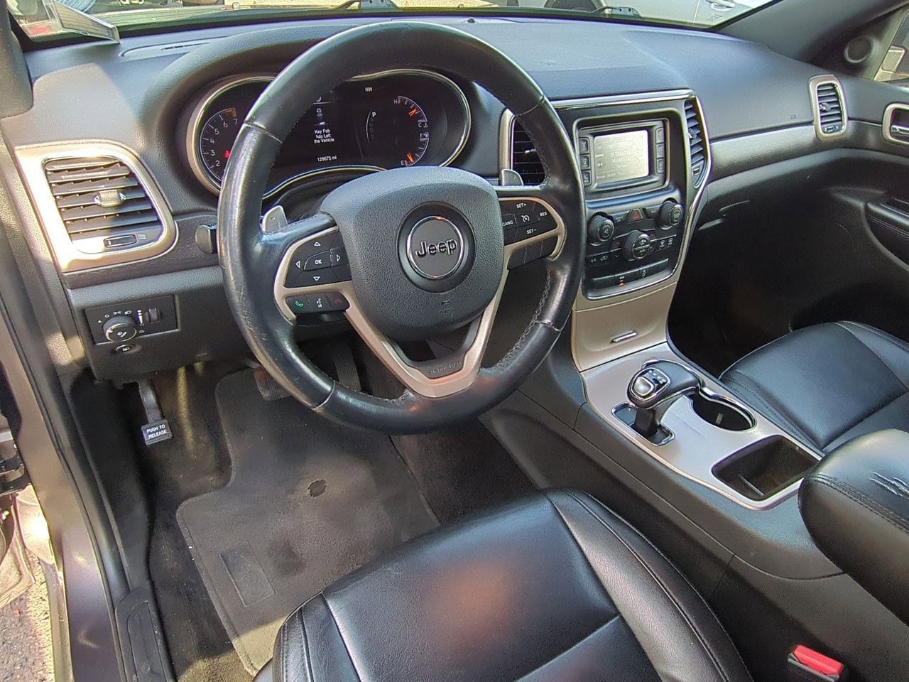 Thumbnail: 2015 Jeep Grand Cherokee - 10