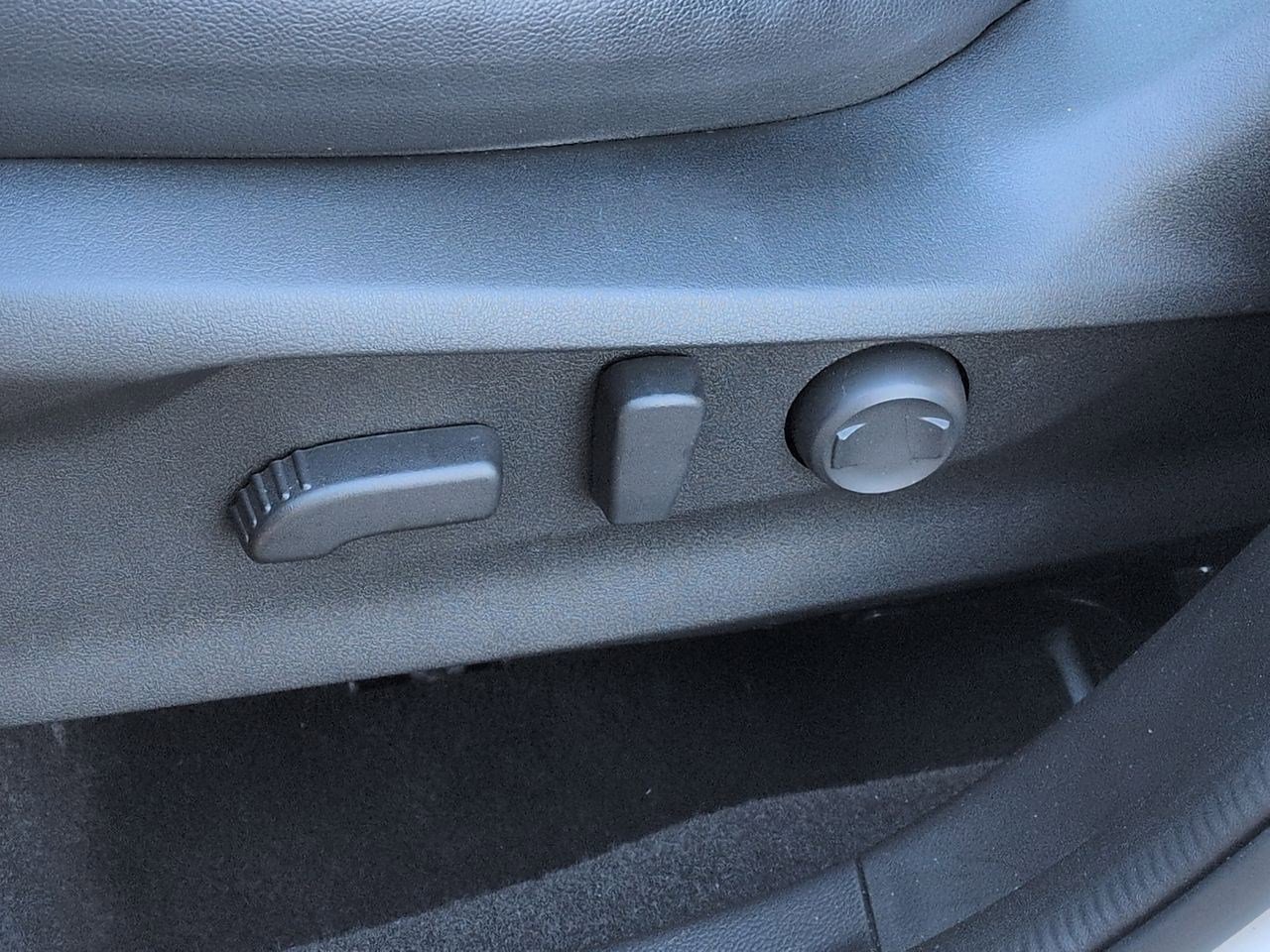 Thumbnail: 2022 Subaru Forester - 18