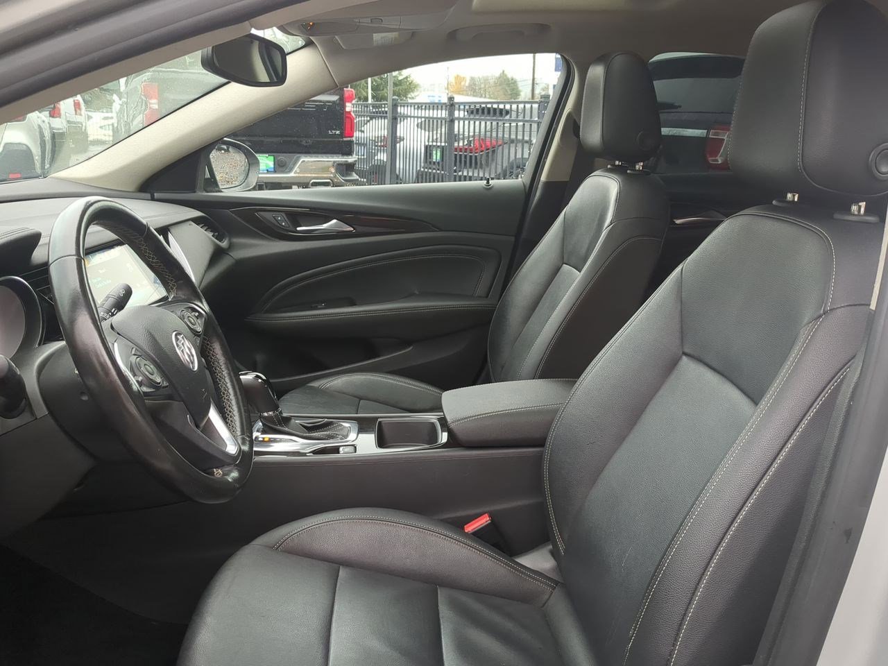 Thumbnail: 2018 Buick Regal - 17