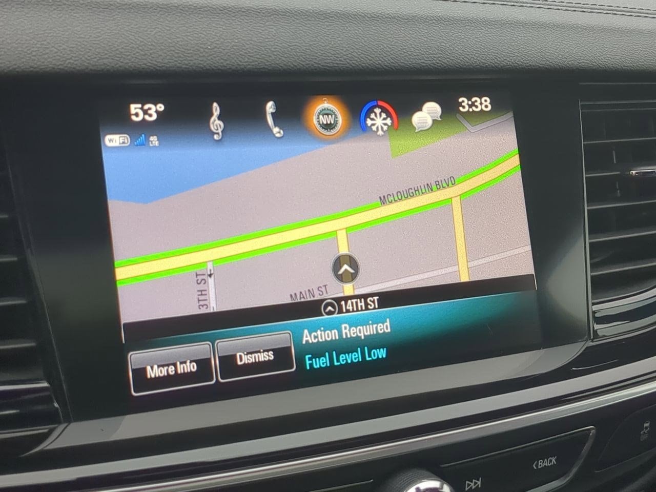 Thumbnail: 2018 Buick Regal - 31