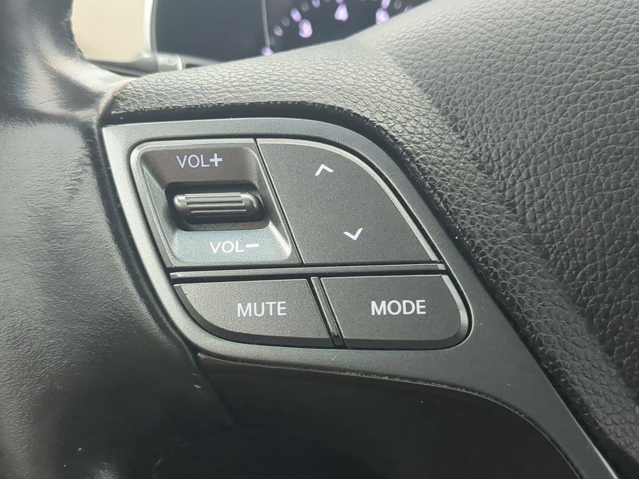 Thumbnail: 2014 Hyundai Santa Fe - 24