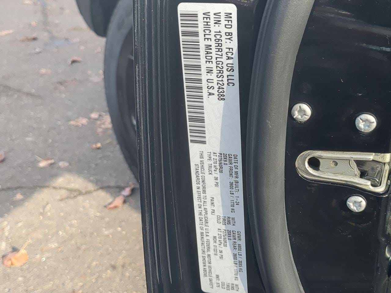 Thumbnail: 2024 RAM 1500 Classic - 33