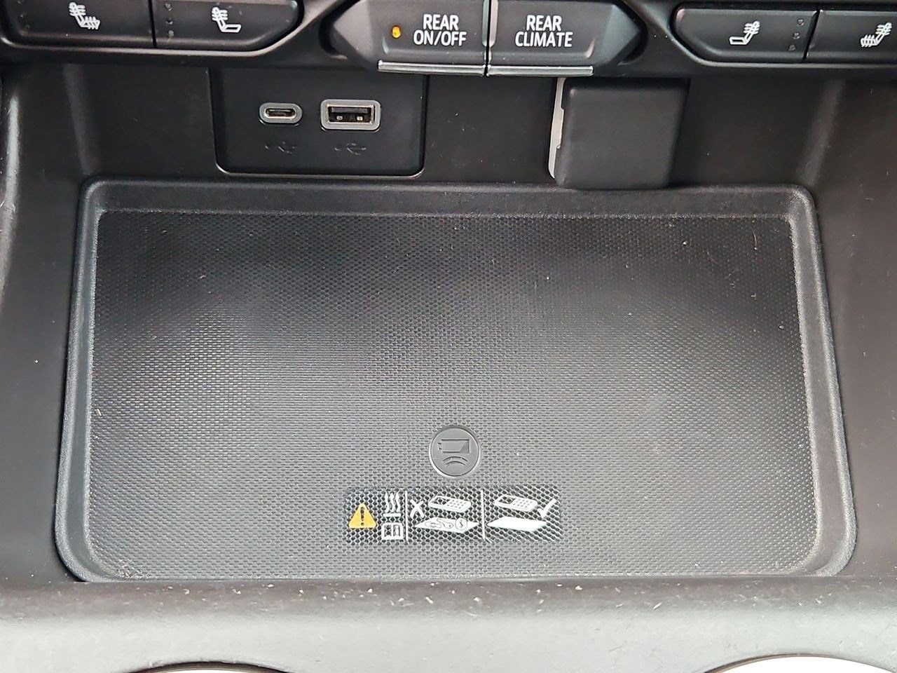 Thumbnail: 2021 Chevrolet Tahoe - 33