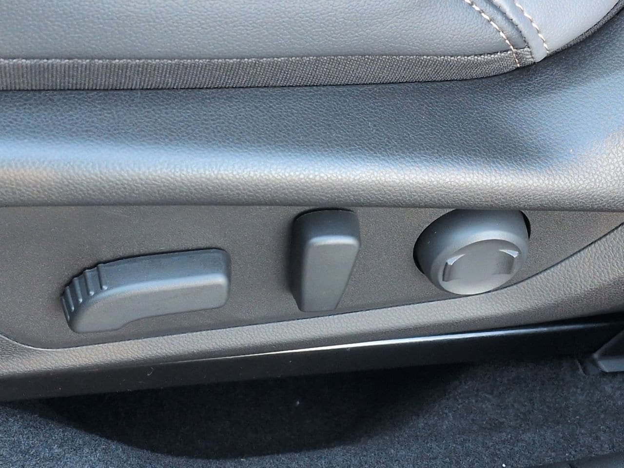 Thumbnail: 2026 Subaru Outback - 18