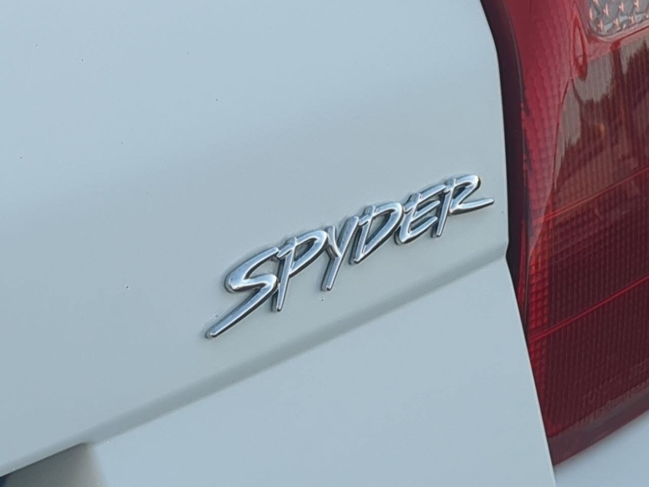 Thumbnail: 2001 Toyota MR2 Spyder - 13