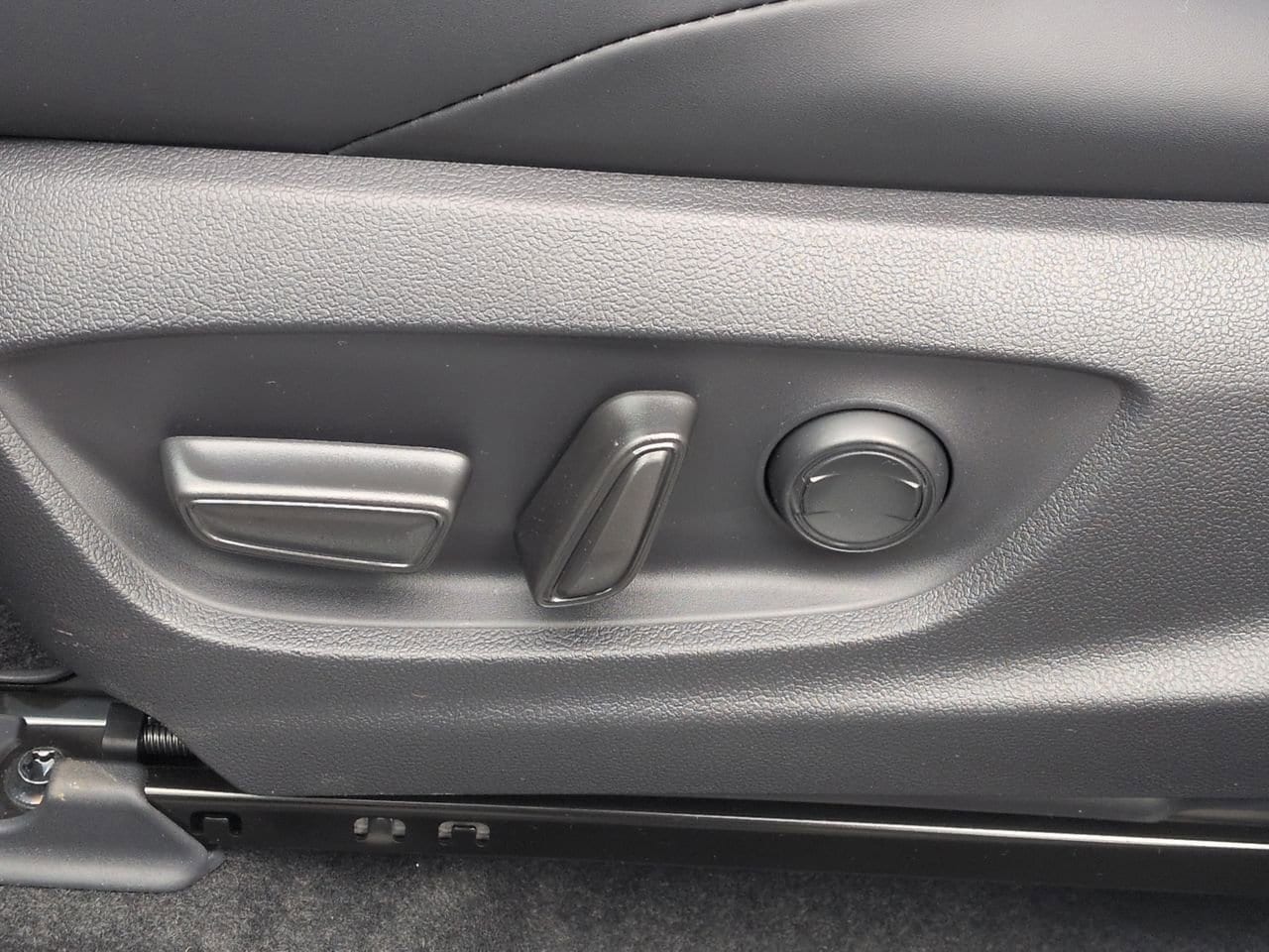 Thumbnail: 2026 Subaru Solterra - 18