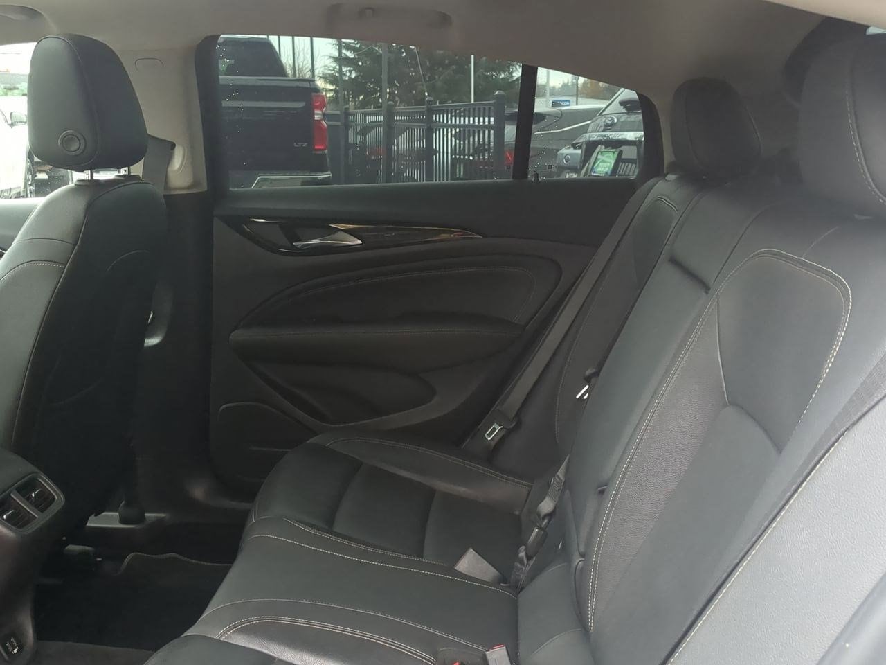 Thumbnail: 2018 Buick Regal - 21