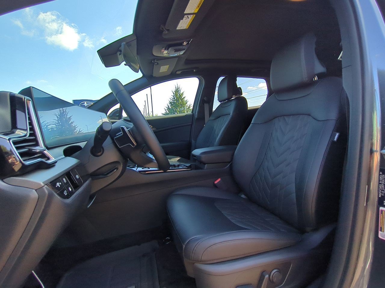Thumbnail: 2025 Kia Sportage - 24