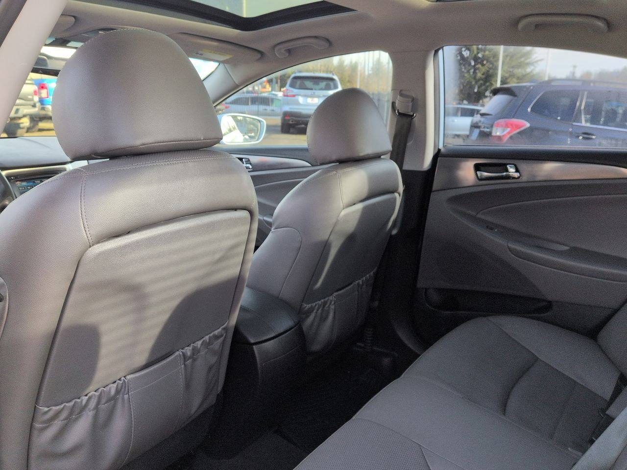 Thumbnail: 2015 Hyundai Sonata - 19