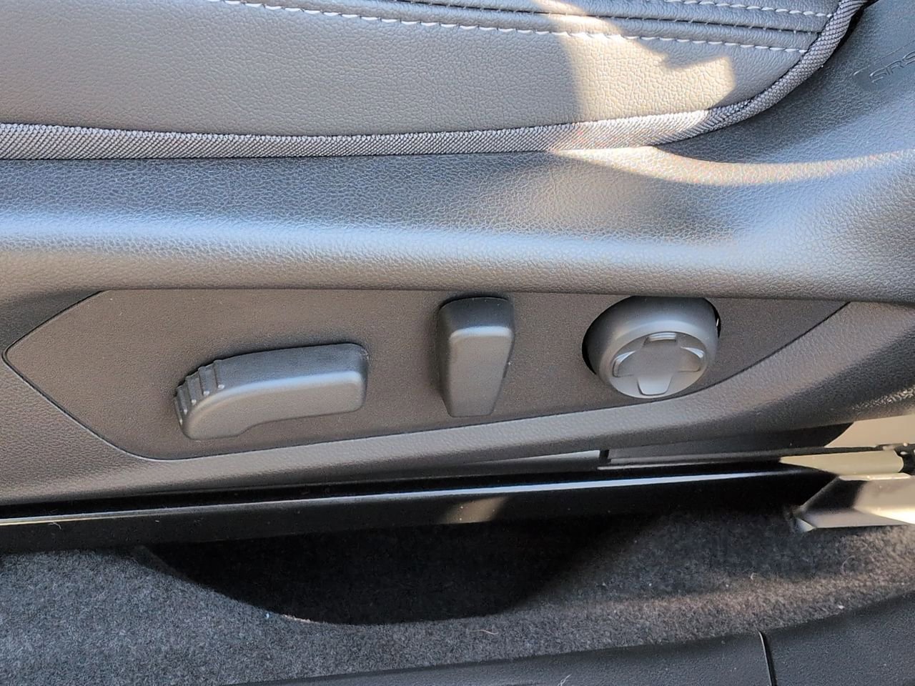 Thumbnail: 2026 Subaru Outback - 18