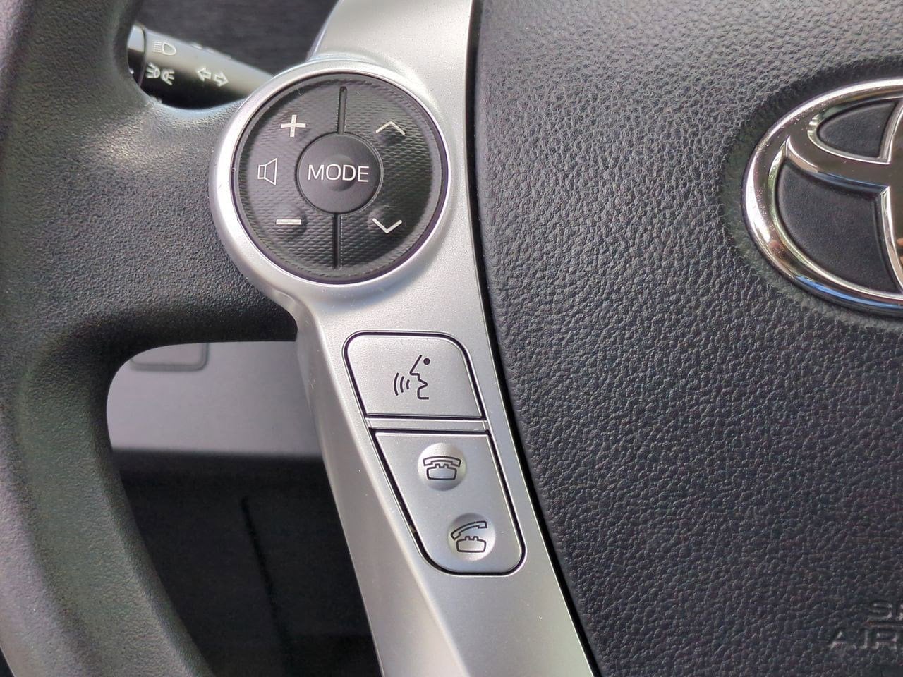 Thumbnail: 2016 Toyota Prius c - 23
