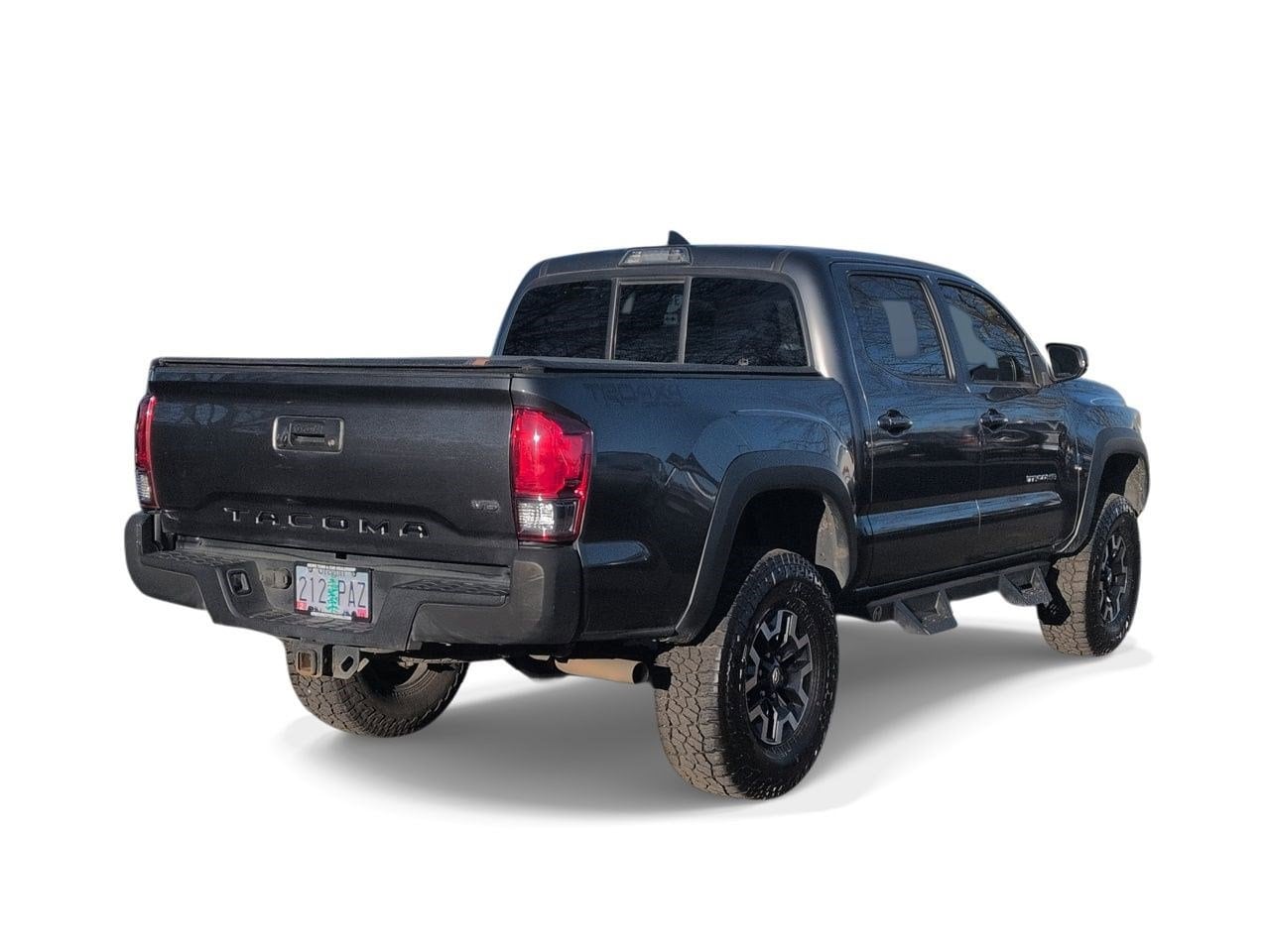 Thumbnail: 2016 Toyota Tacoma - 8