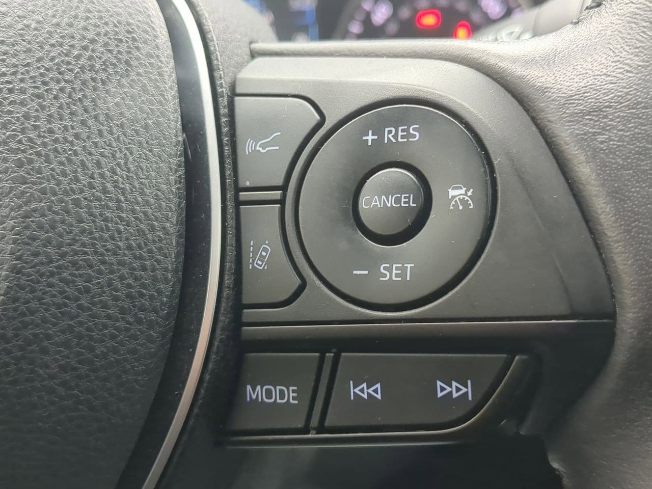 Thumbnail: 2022 Toyota RAV4 - 26