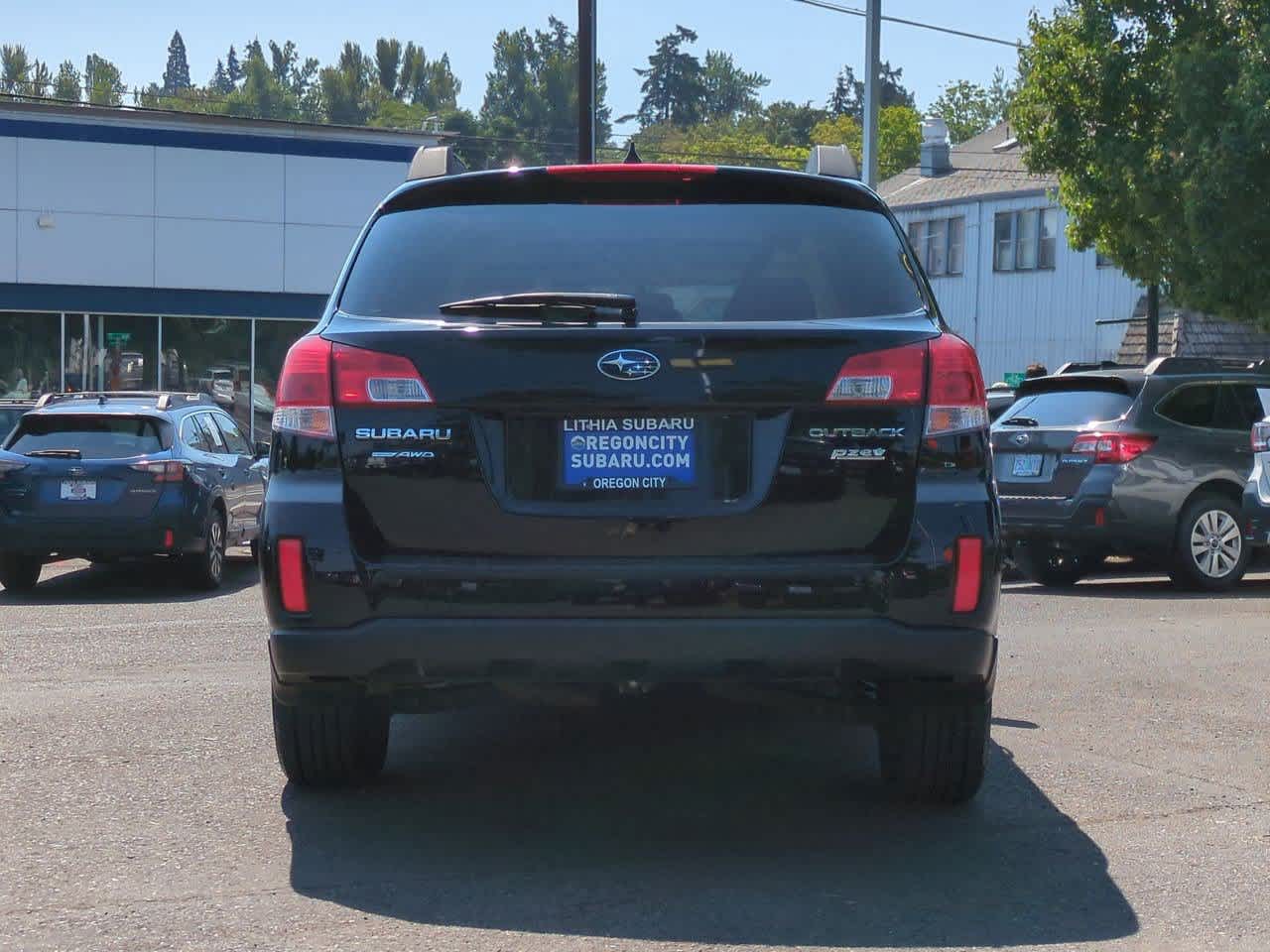 2012 Subaru Outback 2.5i Limited 7