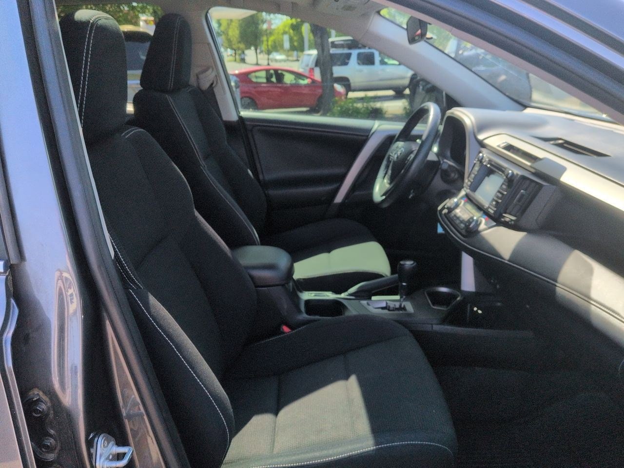 Thumbnail: 2017 Toyota RAV4 - 20