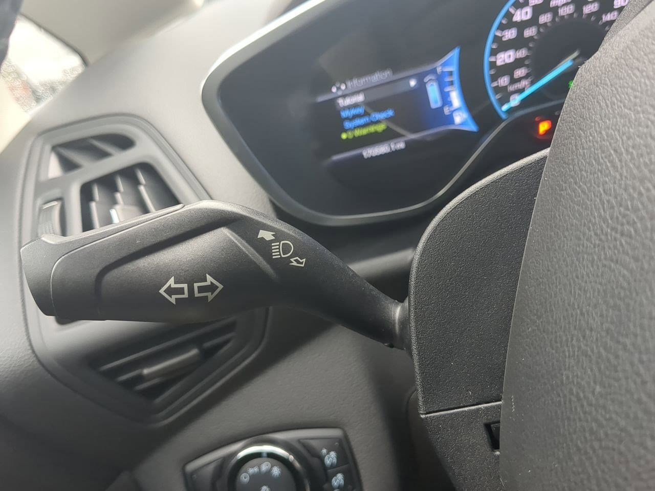 Thumbnail: 2014 Ford C-Max - 29