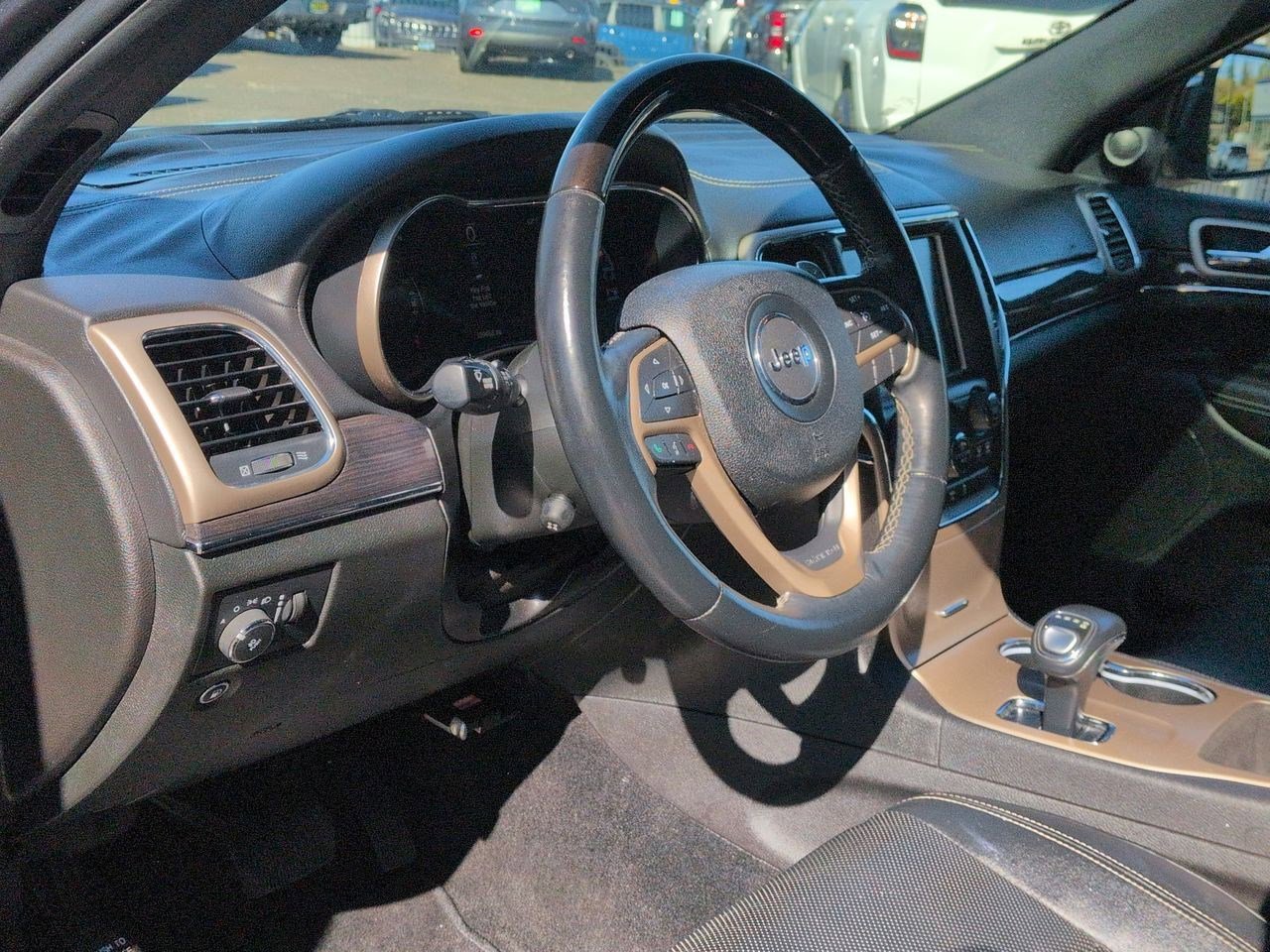 Thumbnail: 2014 Jeep Grand Cherokee - 10