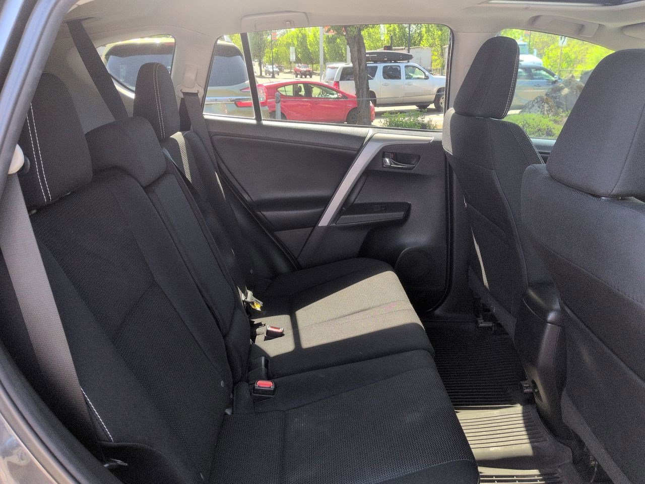 Thumbnail: 2017 Toyota RAV4 - 19