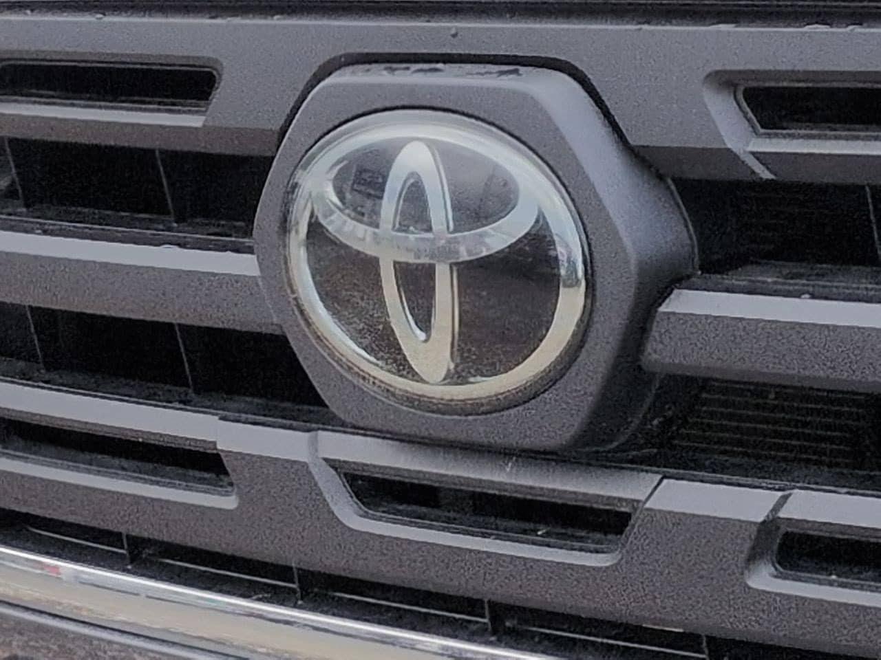 Thumbnail: 2019 Toyota Tacoma - 12