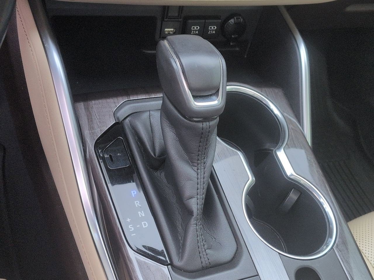 Thumbnail: 2020 Toyota Highlander - 34