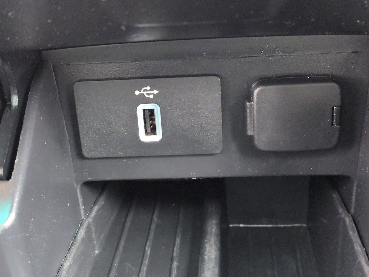 Thumbnail: 2017 Ford Explorer - 34