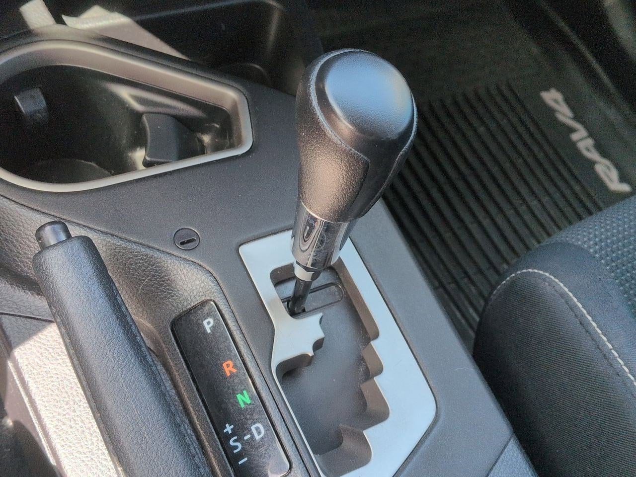 Thumbnail: 2017 Toyota RAV4 - 31