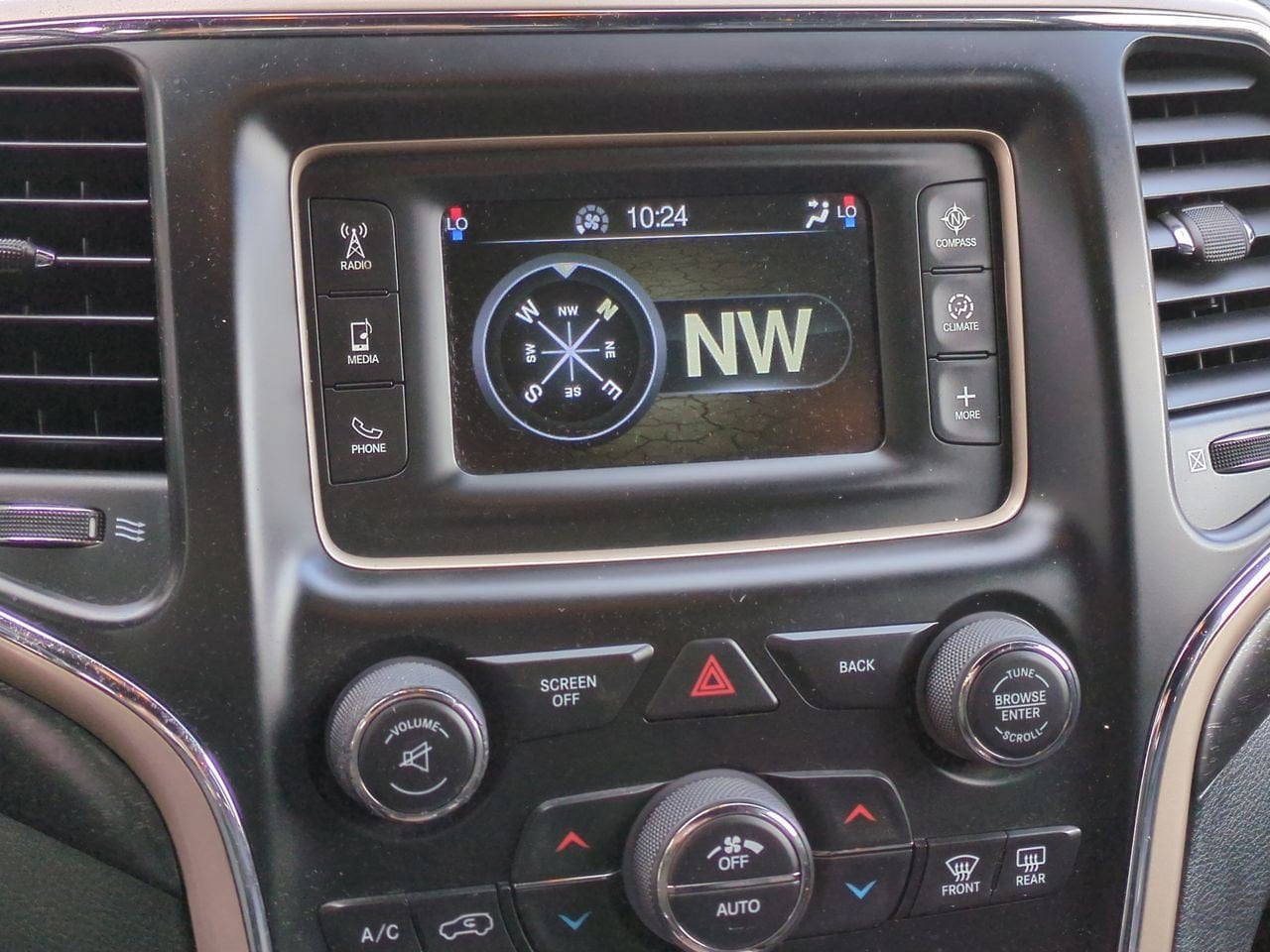 Thumbnail: 2015 Jeep Grand Cherokee - 29