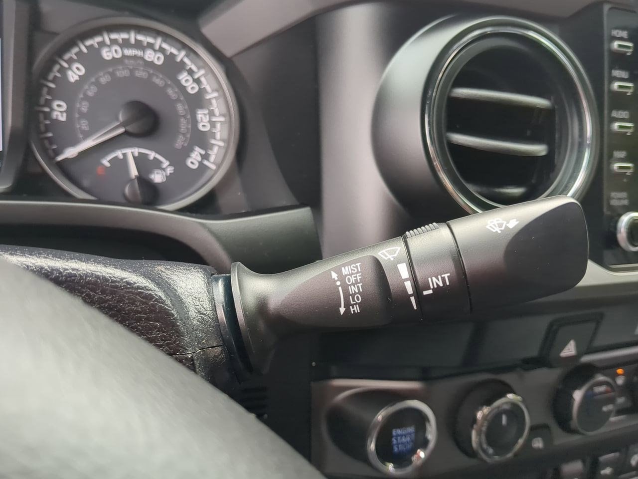 Thumbnail: 2021 Toyota Tacoma - 26