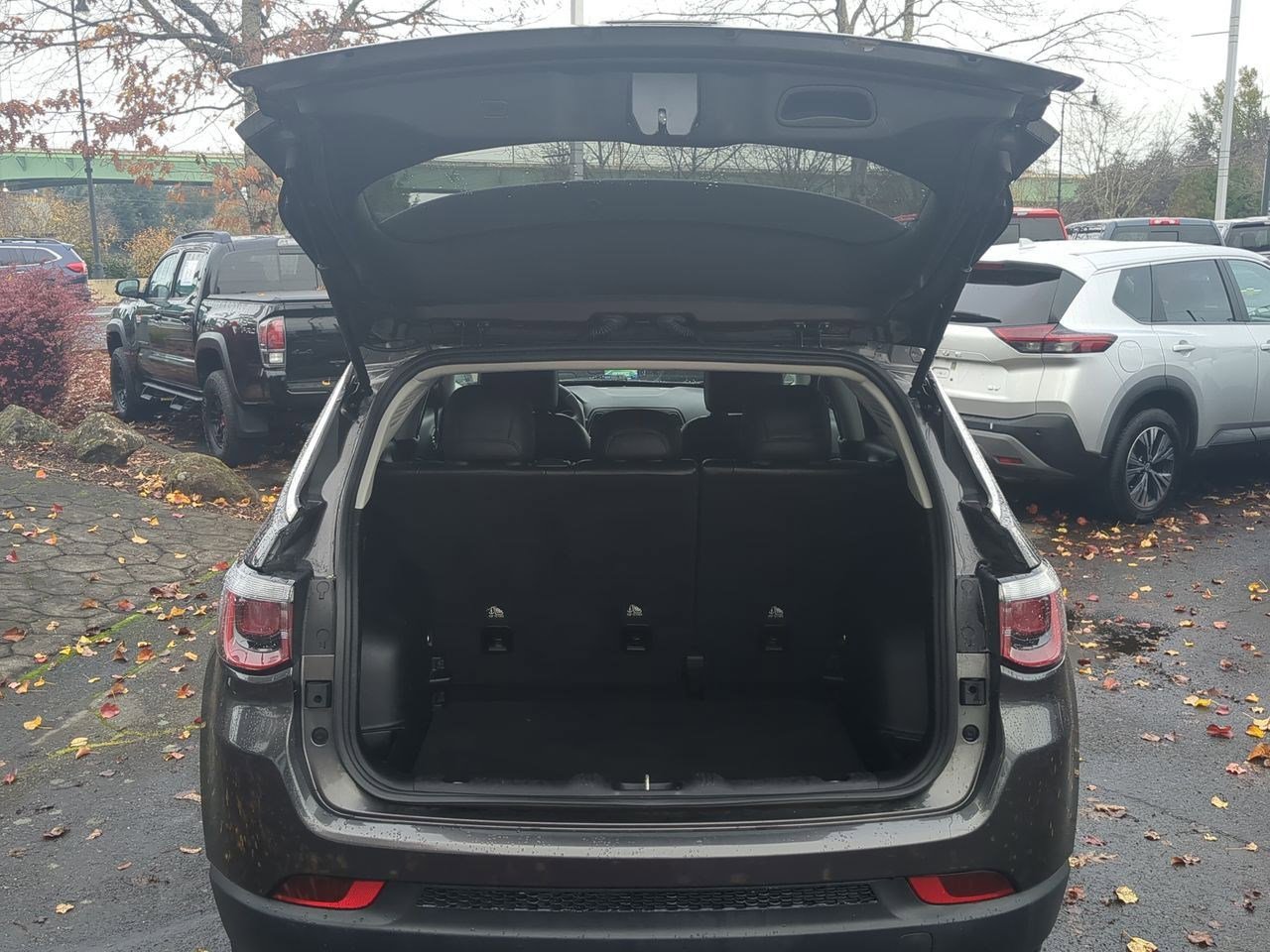 Thumbnail: 2018 Jeep Compass - 34