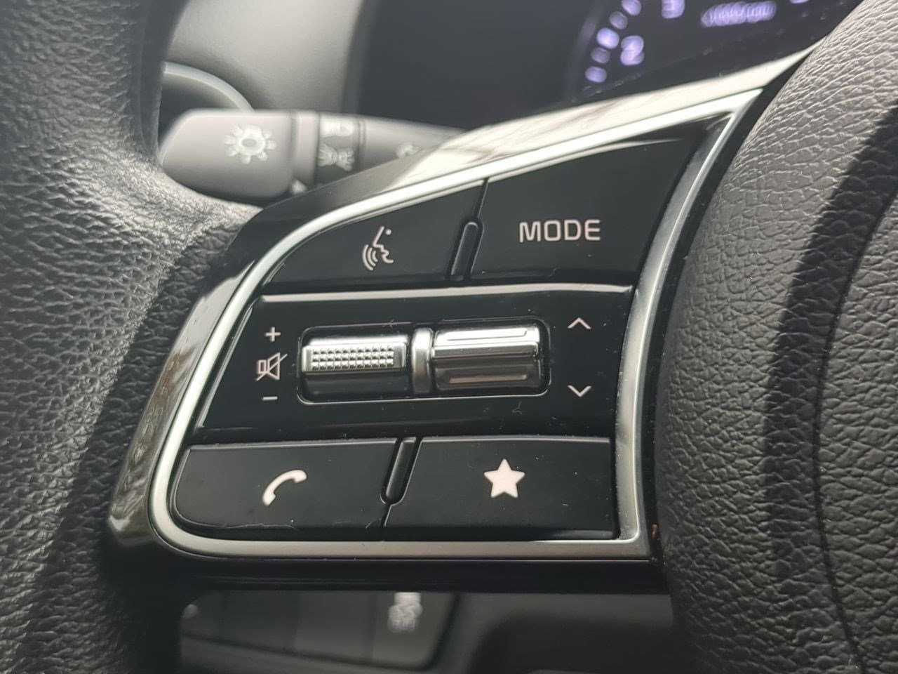 Thumbnail: 2024 Kia Forte - 22