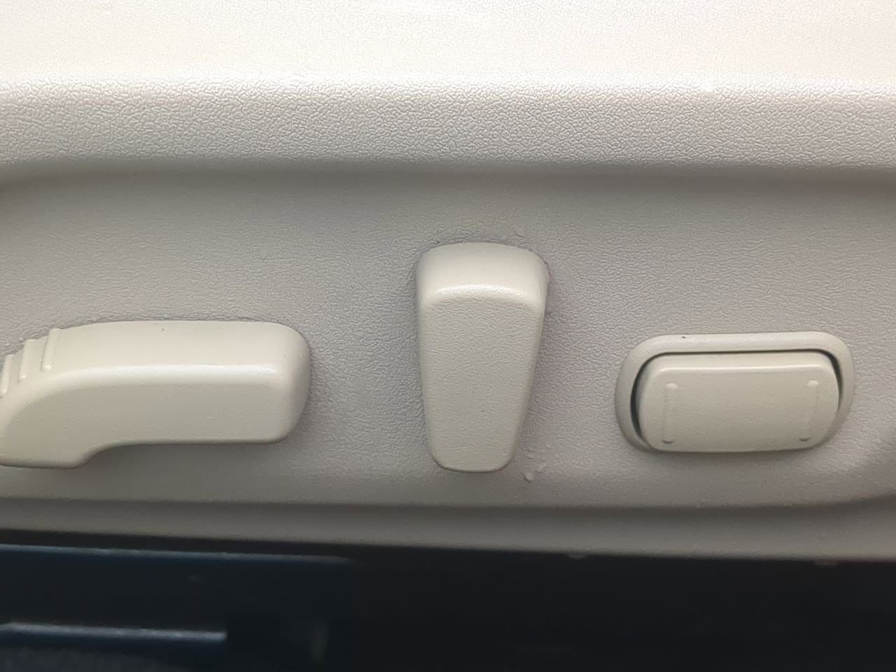 Thumbnail: 2018 Subaru Legacy - 18